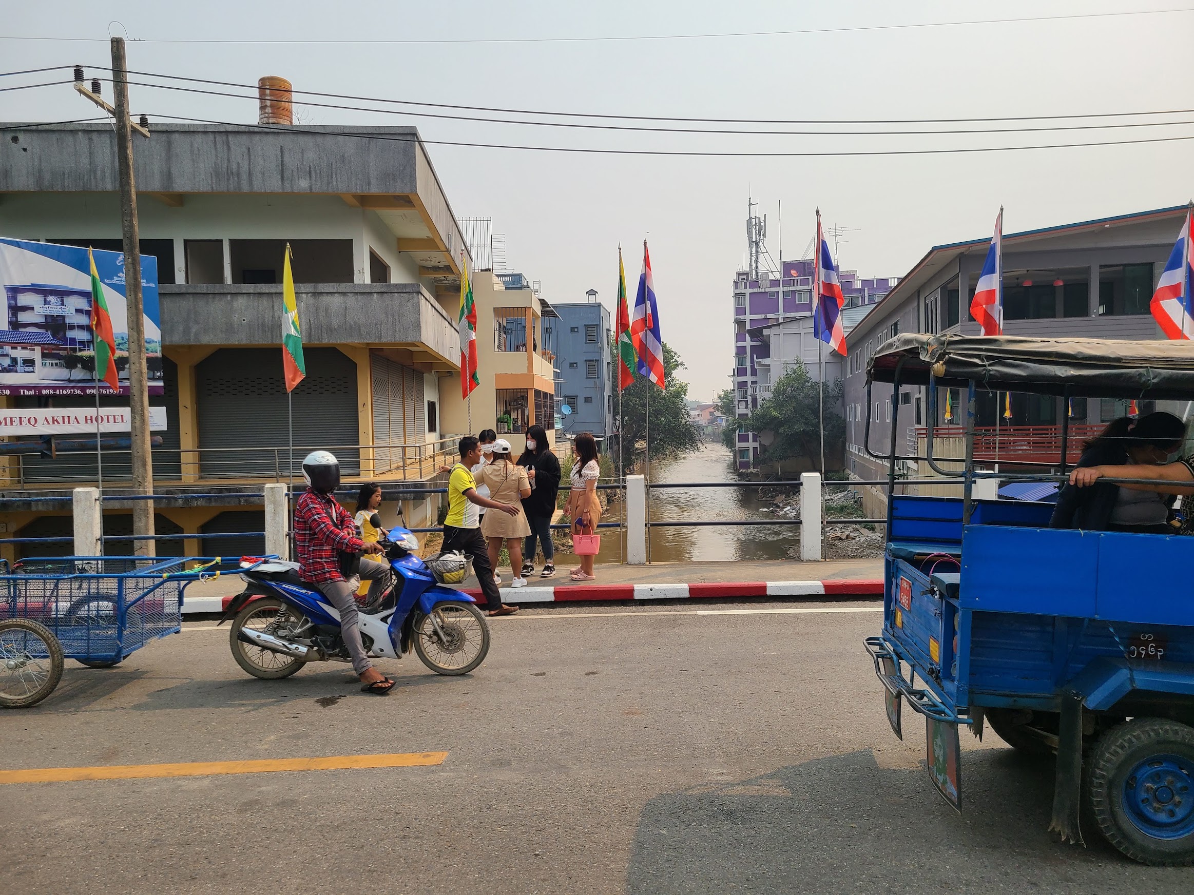 タイ・ミャンマーの国境・サーイ川の橋